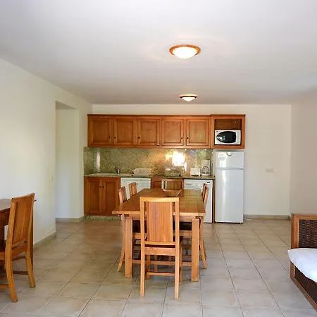 Nyaraló Marina Doru *